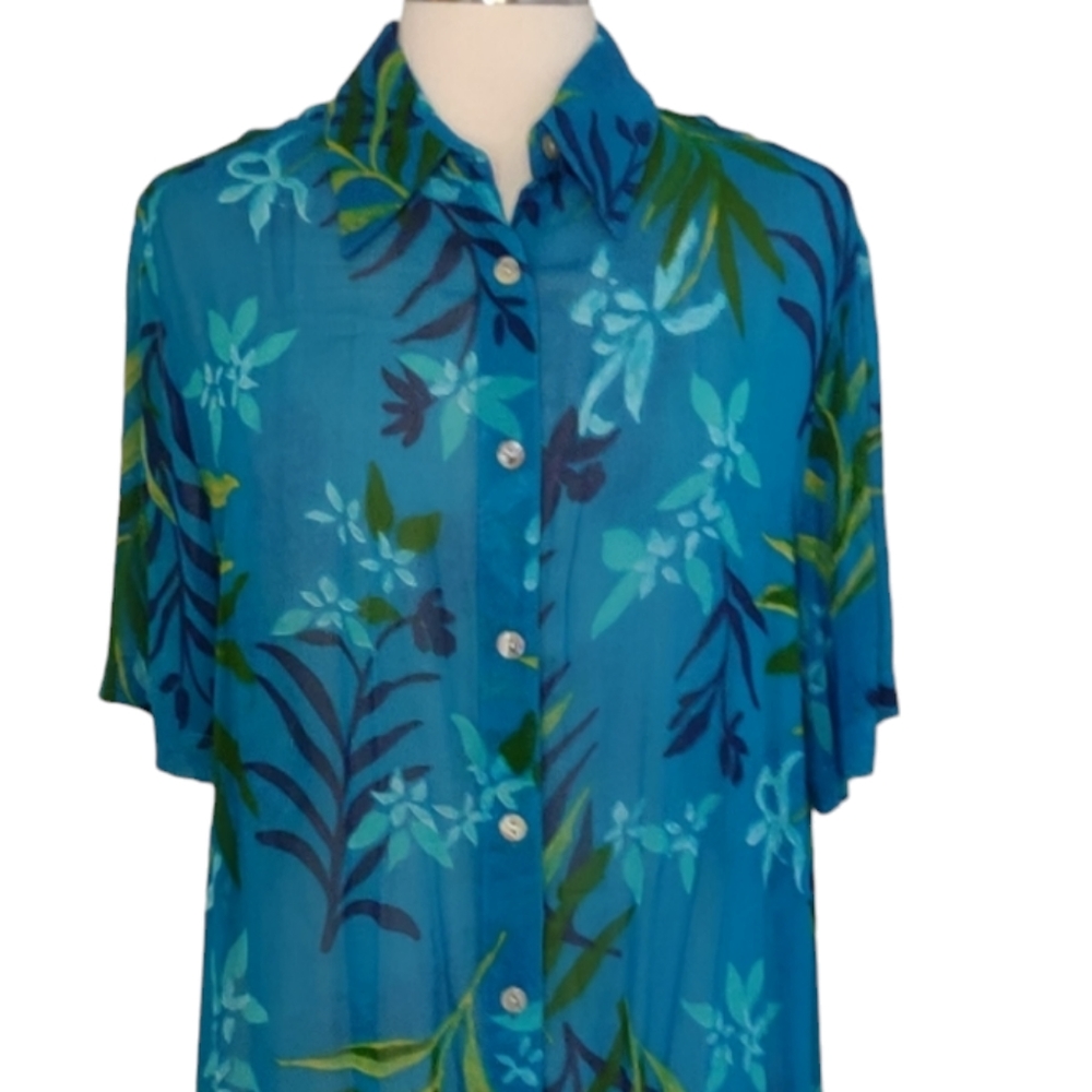 Avenue Top Blue Size 14 / 16 Shirt Blouse Tunic Flowy Lightweight Plus Size